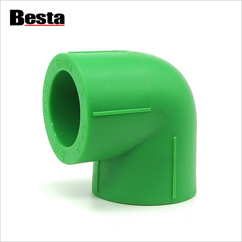 Come mantenere un gomito di plastica PPR 90 °?